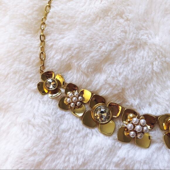 Ann Taylor Pearlized Floral Statement Necklace - Picture 3 of 7